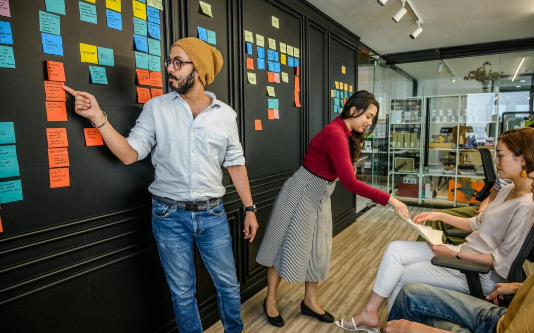 Jakie są role w&nbsp;projekcie Agile? Trzech ludzi i&nbsp;tuzin nieporozumień
